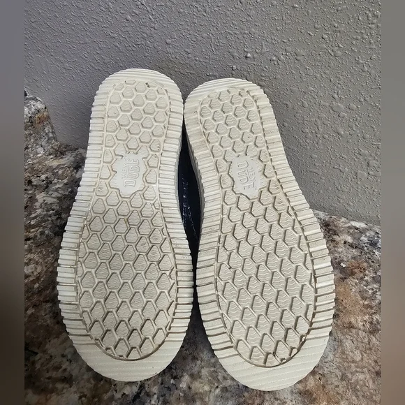 Hey Dude Cozy Black Sherpa Lace-Up Moccasin Slip On SIZE 6 - Picture 5 of 7